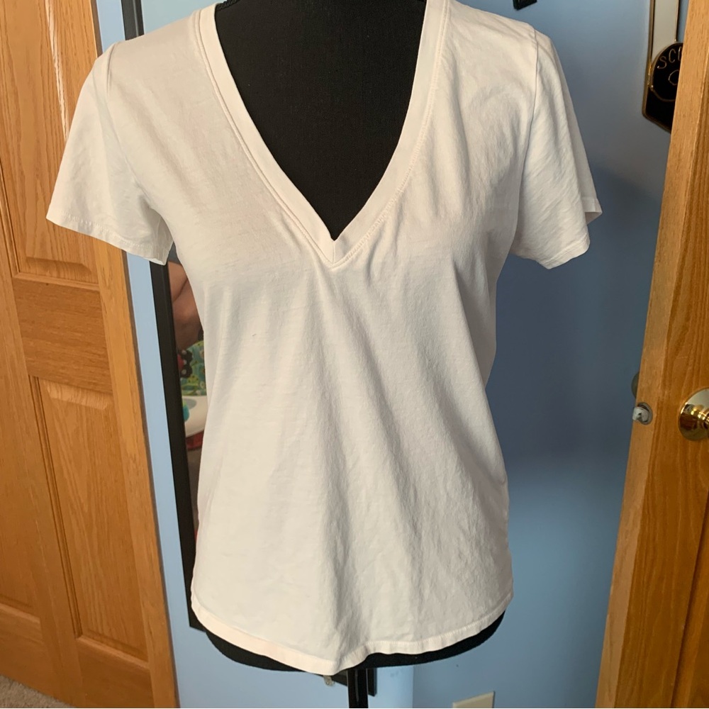 Nation LTD White V-Neck Short Sleeve Tee